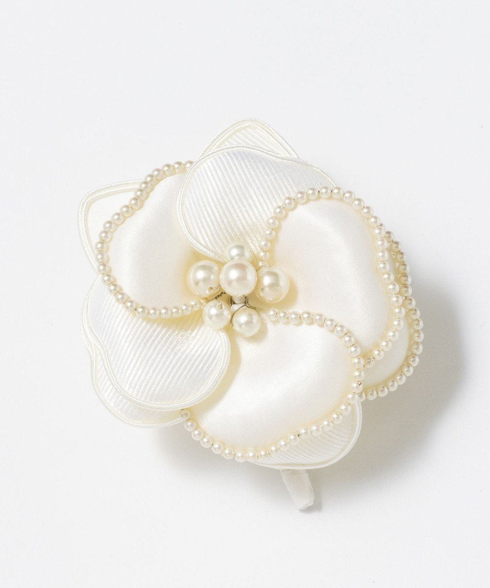【23区/NIJYUSANKU】のパールトリミング コサージュ 人気、トレンドファッション・服の通販 founy(ファニー) 　ファッション　Fashion　レディースファッション　Fashion for Women　アクセサリー　Fashion Accessories　グログラン　Grosgrain, Grosgrain Ribbon　サテン　Satin, Glossy Fabric　セレモニー　Ceremony　トリミング　Trimming, Decorative Edge　パール　Pearl, Pearl Accent　ブローチ　Brooch, Pin Brooch　ミックス　Mix, Mixed Style　エレガント 上品　Elegant　 other-1|ID: prp329100004297154 ipo3291000000033464761