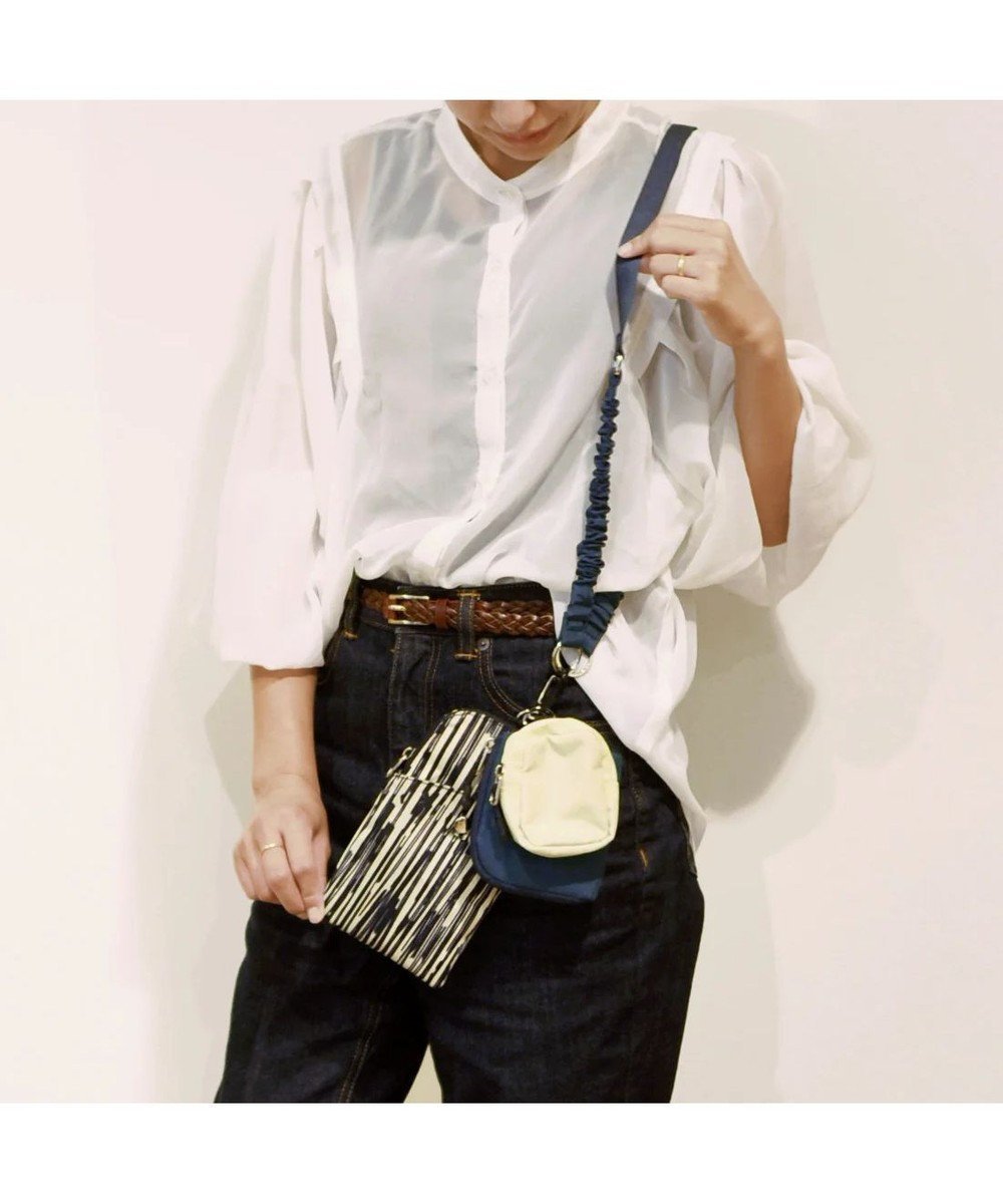 【アンビリオン/UNBILLION】のcachecache バンジーコードナイロンスマホショルダー インテリア・キッズ・メンズ・レディースファッション・服の通販 founy(ファニー) 　ファッション　Fashion　レディースファッション　Fashion for Women　カラフル　Colorful Design　ショルダー　Shoulder, Shoulder Strap　財布　Wallet, Purse　トラベル　Travel, Travel Gear　ハンド　Hand, Handmade　ポーチ　Pouch, Small Case　ミックス　Mix, Mixed Style　モチーフ　Motif, Design Theme　モバイル　Mobile, Smartphone　再入荷　Restock / Back in Stock　旅行　Travel　スマホケース　Smartphone Case　スマホショルダーバッグ　Smartphone Shoulder Bag　レオブラック|ID: prp329100004297173 ipo3291000000033714312