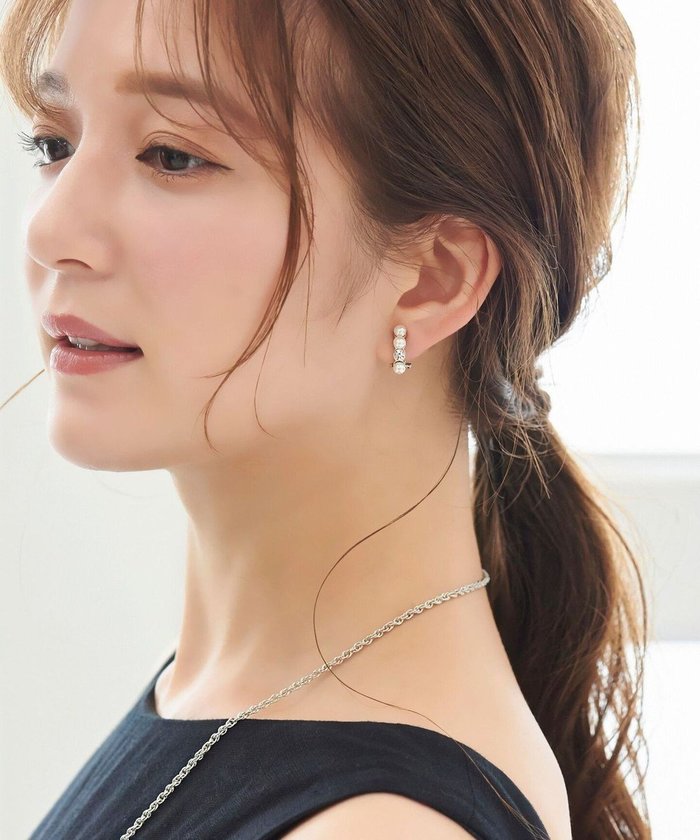 【フィービィー/phoebe】の【痛くないシリーズ】ノーブルパールシャインエアリーイヤリング シルバー インテリア・キッズ・メンズ・レディースファッション・服の通販 founy(ファニー) https://founy.com/ ファッション Fashion レディースファッション WOMEN ジュエリー Jewelry リング Rings イヤリング Earrings おすすめ Recommend アクセサリー Accessories イヤリング Earrings シルバー Silver セレモニー Ceremony パール Pearl ビジュー Bijou フォーマル Formal モチーフ Motif エレガント 上品 Elegant 人気 Popularity 雑誌 Magazine |ID: prp329100004297783 ipo3291000000031866088