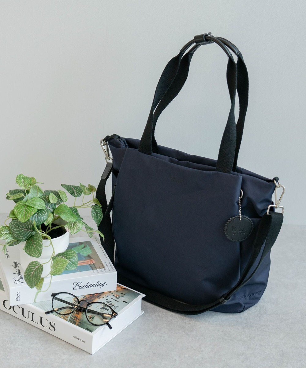 【エースバッグズアンドラゲッジ/ACE BAGS & LUGGAGE】のKanana project collection DYLサリール2 2WAY トート 35952 カナナ プロジェクト インテリア・キッズ・メンズ・レディースファッション・服の通販 founy(ファニー) 　ファッション　Fashion　レディースファッション　WOMEN　バッグ　Bag　傘　Umbrella　シャンブレー　Chambray　ショルダー　Shoulder　セットアップ　Set Up　トレンド　Trend　フロント　Front　ポケット　Pocket　再入荷　Restock/Back In Stock/Re Arrival　旅行　Travel　スーツケース キャリーケース　Suitcase　ネイビー|ID: prp329100004298617 ipo3291000000029808584