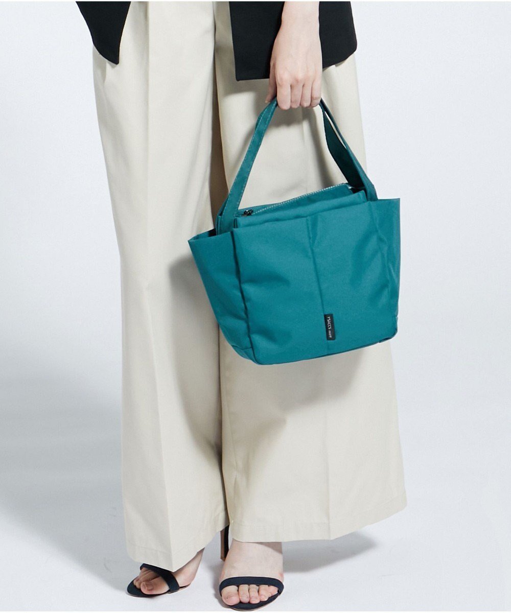 【イザック/Y'SACCS】の【Y SACCS vous et】 ボックストート Sサイズ インテリア・キッズ・メンズ・レディースファッション・服の通販 founy(ファニー) 　ファッション　Fashion　レディースファッション　Fashion for Women　バッグ　Bags　シンプル　Simple, Minimal　スタイリッシュ　Stylish, Fashionable　プチプライス・低価格　Affordable / Budget Price　ボックス　Boxy, Box Shape　定番　Standard, Basic Item　軽量　Lightweight, Ultra Light　ブルー|ID: prp329100004299414 ipo3291000000034264031