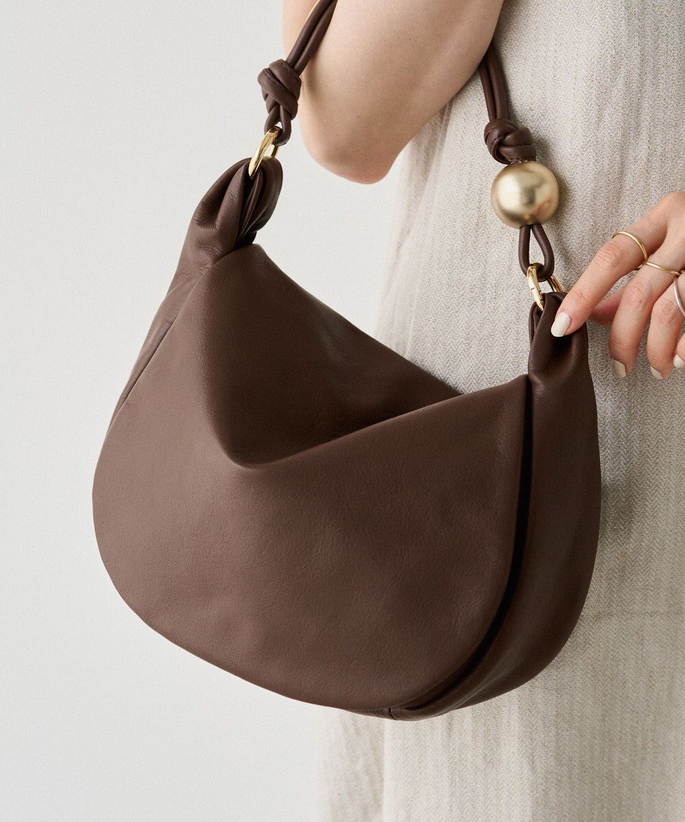 【ラシット/russet】の【新色追加】《russet× BEARDSLEY》2wayフラップショルダーバッグ(CE-1487) インテリア・キッズ・メンズ・レディースファッション・服の通販 founy(ファニー) 　ファッション　Fashion　レディースファッション　Ladies' Fashion Online　コレクション　Collection　軽量　Lightweight　ショルダー　Shoulder　財布　Wallet　定番　Standard　ハンド　Hand　フォルム　Form　フラップ　Flap　プリント　Print　ポケット　Pocket　マグネット　Magnet　ワーク　Work　再入荷　Restock/Back In Stock/Re Arrival　おすすめ　Recommend　日本製　Made In Japan　2025年　2025　2025春夏・S/S　Ss,Spring/Summer,2025　【新色】D.Brown|ID: prp329100004300377 ipo3291000000032380762