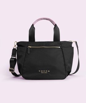 【トッカ/TOCCA】の【サスティナブル素材・撥水・WEB&一部店舗限定】NUOTO NYLON TOTE トートバッグ 人気、トレンドファッション・服の通販 founy(ファニー) ファッション Fashion レディースファッション WOMEN バッグ Bag アウトドア Outdoor 軽量 Lightweight シンプル Simple ジップ Zip 財布 Wallet フォルム Form フロント Front ポケット Pocket NEW・新作・新着・新入荷 New Arrivals おすすめ Recommend 旅行 Travel ビジネス 仕事 通勤 Business |ID:prp329100004300673