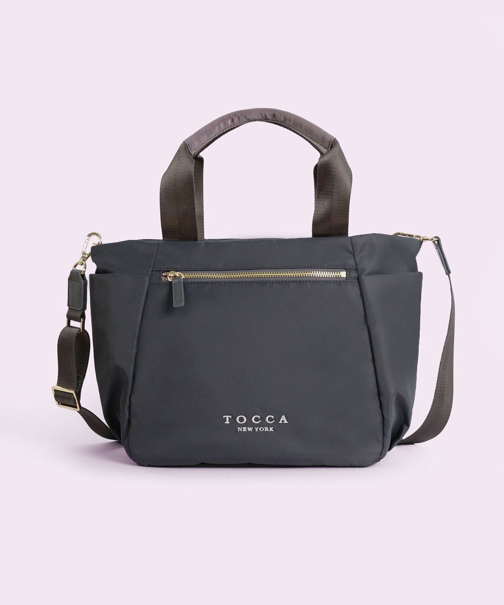 【トッカ/TOCCA】の【サスティナブル素材・撥水・WEB&一部店舗限定】NUOTO NYLON TOTE トートバッグ インテリア・キッズ・メンズ・レディースファッション・服の通販 founy(ファニー) 　ファッション　Fashion　レディースファッション　WOMEN　バッグ　Bag　アウトドア　Outdoor　軽量　Lightweight　シンプル　Simple　ジップ　Zip　財布　Wallet　フォルム　Form　フロント　Front　ポケット　Pocket　NEW・新作・新着・新入荷　New Arrivals　おすすめ　Recommend　旅行　Travel　ビジネス 仕事 通勤　Business　グレージュ|ID: prp329100004300673 ipo3291000000029816107