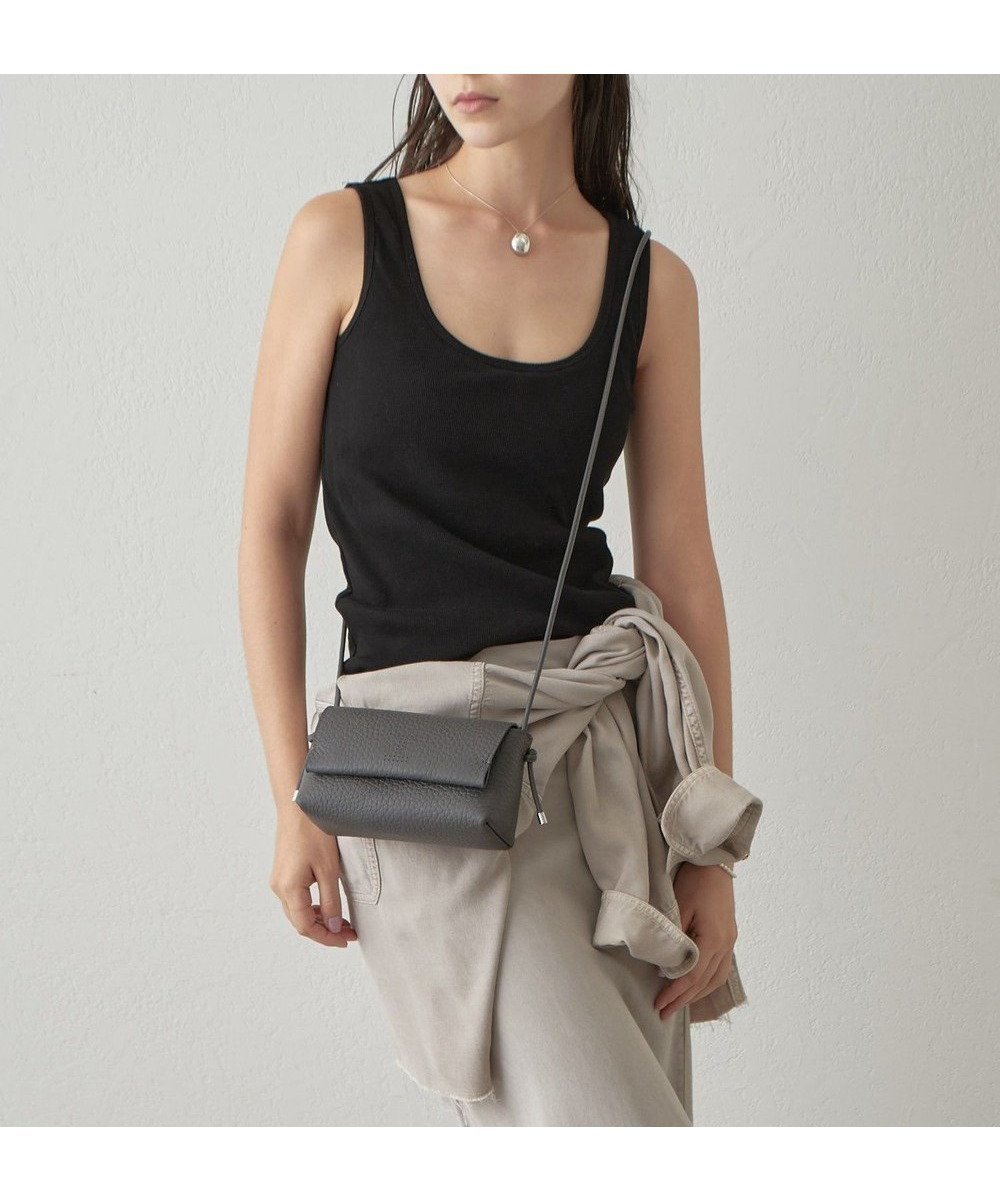 【イアクッチ/IACUCCI】のアルブメ ALCE インテリア・キッズ・メンズ・レディースファッション・服の通販 founy(ファニー) 　ファッション　Fashion　レディースファッション　Ladies' Fashion Online　コンパクト　Compact　ショルダー　Shoulder　人気　Popularity　フォルム　Form　リップ　Lip　ワンポイント　One Point　S/S・春夏　Ss・Spring/Summer　再入荷　Restock/Back In Stock/Re Arrival　夏　Summer　2024年　2024　2024春夏・S/S　Ss,Spring/Summer,2024　2025年　2025　2025春夏・S/S　Ss,Spring/Summer,2025　グレー|ID: prp329100004300678 ipo3291000000032585653