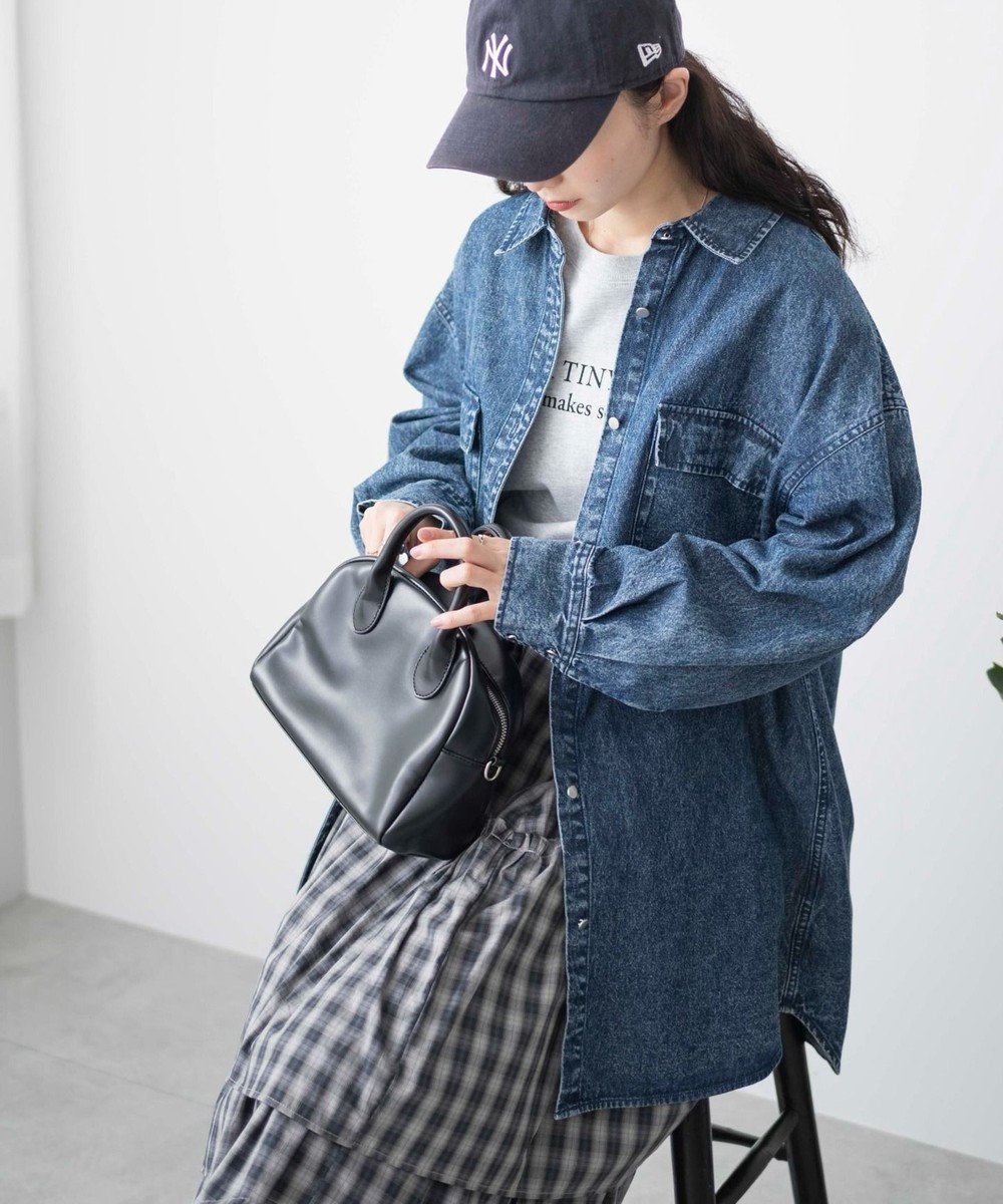 【ウィゴー/WEGO】のデニムBIGシャツ インテリア・キッズ・メンズ・レディースファッション・服の通販 founy(ファニー) 　ファッション　Fashion　レディースファッション　WOMEN　トップス・カットソー　Tops/Tshirt　シャツ/ブラウス　Shirts/Blouses　S/S・春夏　Ss・Spring/Summer　おすすめ　Recommend　シャツワンピ　Shirt Dress　ジャケット　Jacket　スマホ　Smartphone　デニム　Denim　ビッグ　Big　ルーズ　Loose　ロング　Long　再入荷　Restock/Back In Stock/Re Arrival　冬　Winter　夏　Summer　春　Spring　秋　Autumn/Fall　デニム中濃加工色|ID: prp329100004300966 ipo3291000000030075869