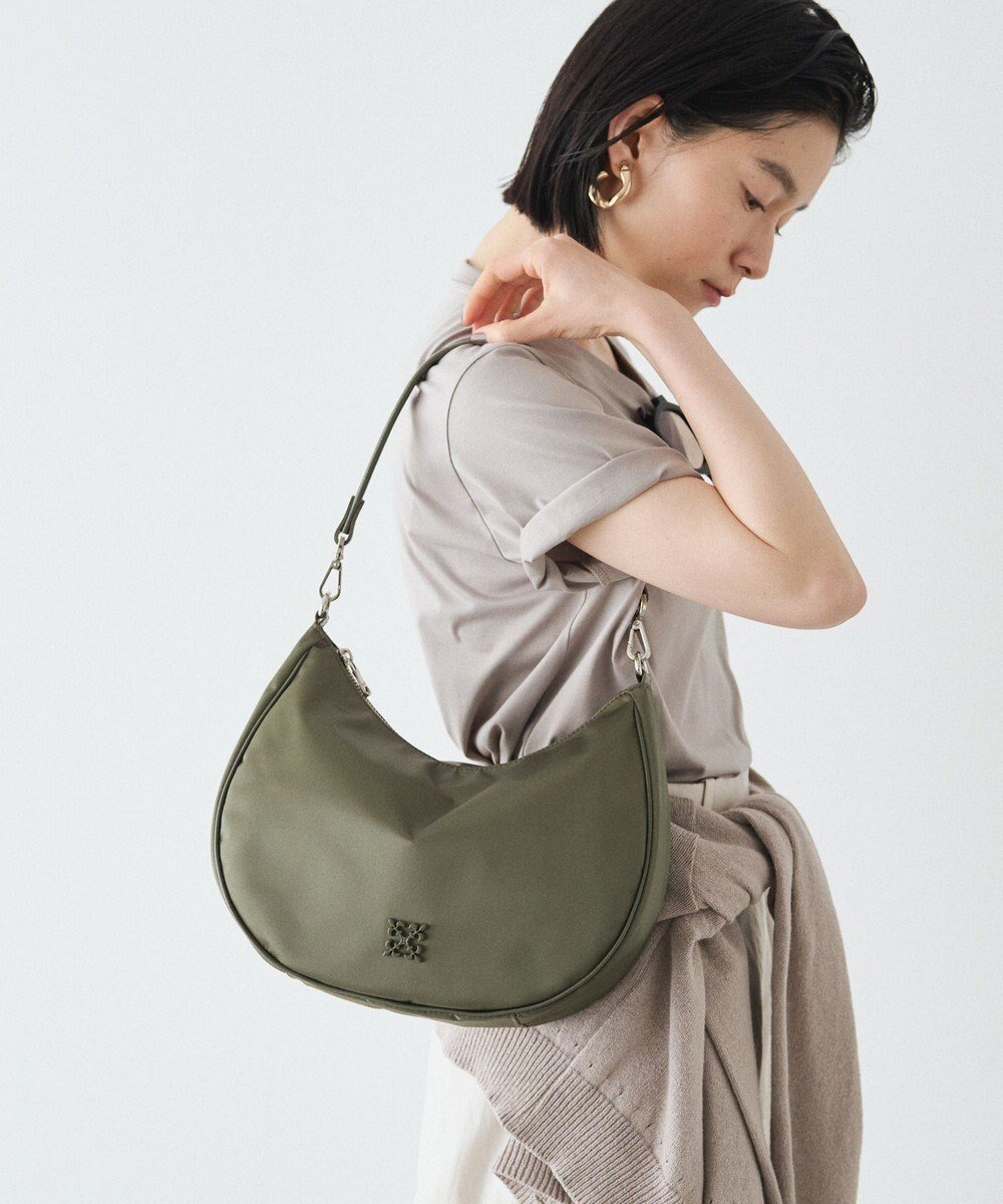 【ラシット/russet】の【新色追加】2WAYショルダーバッグ【クラウズナイロン】(CE-1469) インテリア・キッズ・メンズ・レディースファッション・服の通販 founy(ファニー) 　ファッション　Fashion　レディースファッション　WOMEN　傘　Umbrella　サテン　Satin　ショルダー　Shoulder　シンプル　Simple　スタイリッシュ　Stylish　財布　Wallet　バランス　Balance　パイピング　Piping　フィット　Fit　プレート　Plate　ポケット　Pocket　モチーフ　Motif　無地　Plain Color　再入荷　Restock/Back In Stock/Re Arrival　おすすめ　Recommend　日本製　Made In Japan　2024年　2024　エレガント 上品　Elegant　2024-2025秋冬・A/W　Aw/Autumn/Winter/Fw/Fall/2024-2025　【新色】Khaki|ID: prp329100004301325 ipo3291000000031975382