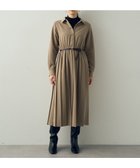 【イェッカ ヴェッカ/YECCA VECCA】のベルト付きプリーツワンピース Beige|ID: prp329100004308308 ipo3291000000029874488