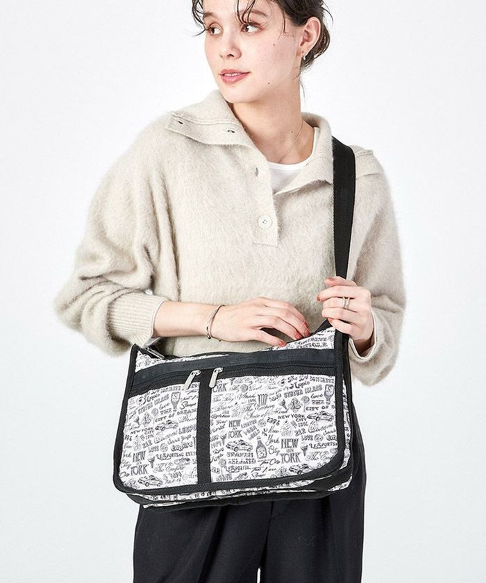 【レスポートサック/LeSportsac】のDELUXE EVERYDAY BAG/エヌワイシーアイコニックグラフィックス インテリア・キッズ・メンズ・レディースファッション・服の通販 founy(ファニー) https://founy.com/ ファッション Fashion レディースファッション WOMEN 傘 Umbrella 手帳 Pocket Book ニューヨーク New York 人気 Popularity ポケット Pocket ポーチ Pouch モチーフ Motif モノトーン Monotone NEW・新作・新着・新入荷 New Arrivals |ID: prp329100004318563 ipo3291000000029957798