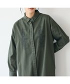 【クラフトスタンダードブティック/CRAFT STANDARD BOUTIQUE】の刺繍入ツイルワンピース 人気、トレンドファッション・服の通販 founy(ファニー) ファッション Fashion レディースファッション WOMEN ワンピース Dress スリット Slit 財布 Wallet ダウン Down ボトム Bottom ポケット Pocket 羽織 Haori ワイド Wide A/W・秋冬 Aw・Autumn/Winter・Fw・Fall-Winter NEW・新作・新着・新入荷 New Arrivals 2024年 2024 2024-2025秋冬・A/W Aw/Autumn/Winter/Fw/Fall/2024-2025 thumbnail Khaki|ID: prp329100004334141 ipo3291000000030106585