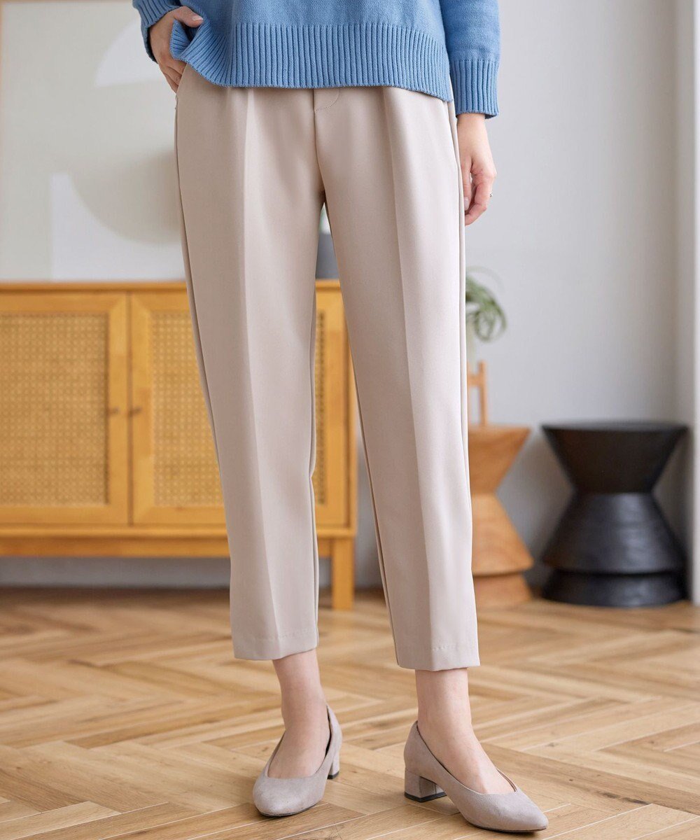 【ティアクラッセ/Tiaclasse】の【ストレッチジョーゼット】スリットテーパードパンツ インテリア・キッズ・メンズ・レディースファッション・服の通販 founy(ファニー) 　ファッション　Fashion　レディースファッション　Fashion for Women　パンツ　Pants & Trousers　アクセサリー　Fashion Accessories　ウォッシャブル　Machine Washable　春　Spring　洗える　Machine Washable　秋　Autumn　シフォン　Chiffon, Lightweight Fabric　シューズ　Shoes, Footwear　シンプル　Simple, Minimal　ジャケット　Jacket, Outerwear　ジョーゼット　Georgette, Semi-Sheer Fabric　ストレッチ　Stretch, Stretchy Fabric　スリット　Slit, Slit Detail　セットアップ　Set-Up, Coordinated Outfit　センター　Center, Center Line　チュニック　Tunic, Long Top　テーパード　Tapered, Tapered Pants　フォーマル　Formal, Dressy　フレア　Flare, Flared　ポケット　Pocket, Pocket Detail　無地　Plain, Solid Color　楽ちん　Easy Fit, Comfortable　冬　Winter / This Winter　A/W・秋冬　Autumn/Winter　S/S・春夏　SS, Spring/Summer, Warm Season　再入荷　Restock / Back in Stock　おすすめ　Recommended / Our Picks　夏　Summer　グレージュ|ID: prp329100004335214 ipo3291000000035673780