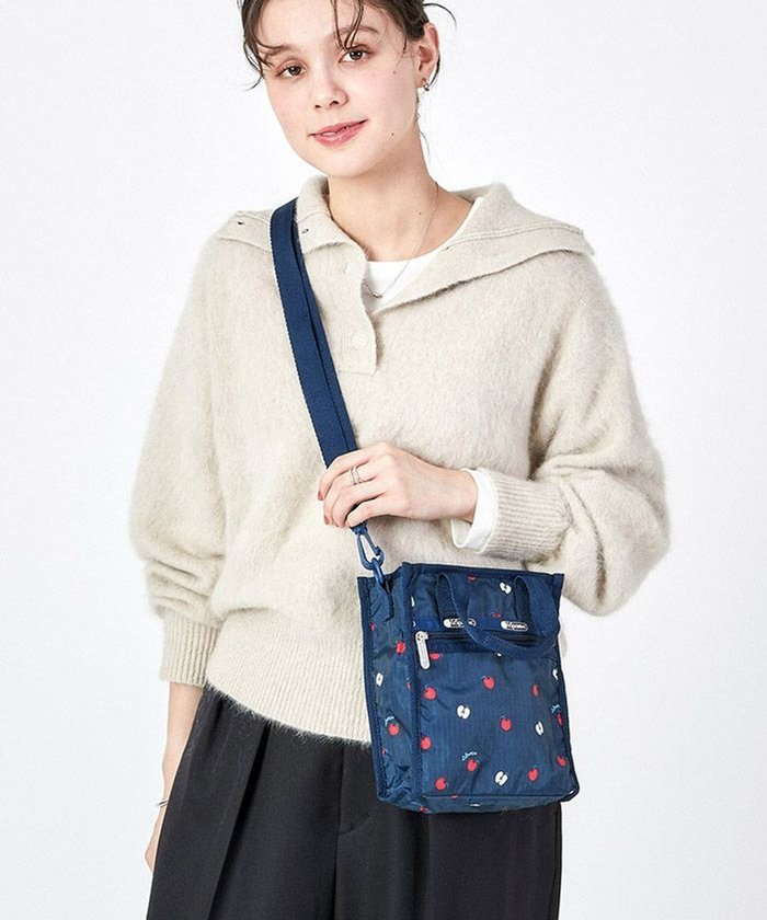 【レスポートサック/LeSportsac】のMINI N/S TOTE/レッドデリシャスネイビー インテリア・キッズ・メンズ・レディースファッション・服の通販 founy(ファニー) https://founy.com/ ファッション Fashion レディースファッション WOMEN バッグ Bag NEW・新作・新着・新入荷 New Arrivals おすすめ Recommend アウトドア Outdoor スクエア Square スマート Smart ポケット Pocket ポーチ Pouch 旅行 Travel 水玉 Polka Dots 財布 Wallet |ID: prp329100004335238 ipo3291000000030114441