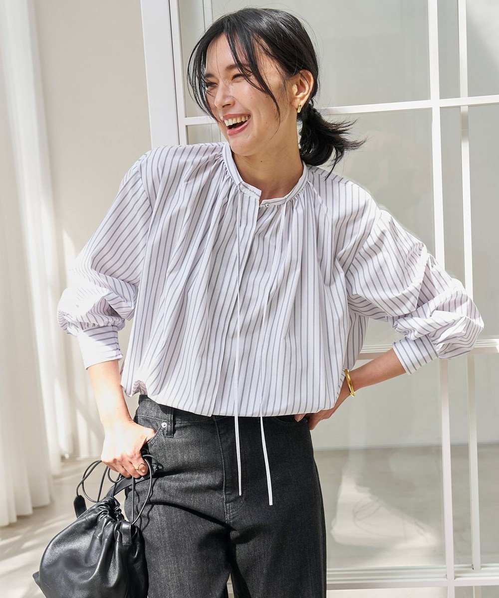 【アンフィーロ 自由区/UNFILO】の【洗える】ギャザーブラウス 人気、トレンドファッション・服の通販 founy(ファニー) 　ファッション　Fashion　レディースファッション　WOMEN　トップス・カットソー　Tops/Tshirt　シャツ/ブラウス　Shirts/Blouses　ギャザー　Gather　ドレープ　Drape　フロント　Front　リボン　Ribbon　夏　Summer　春　Spring　S/S・春夏　Ss・Spring/Summer　洗える　Washable　 other-1|ID: prp329100004336354 ipo3291000000031875807