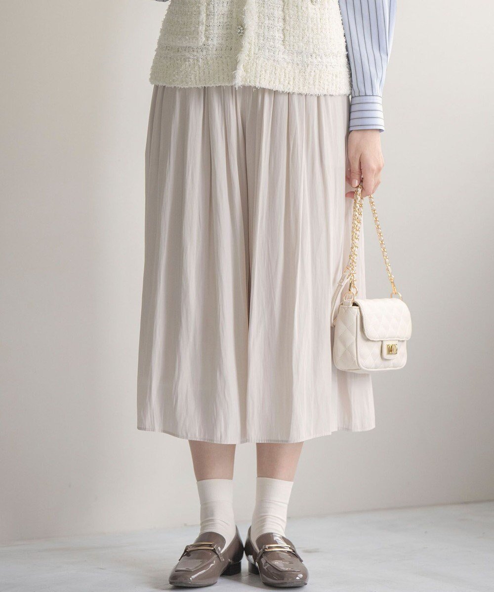 【組曲/KUMIKYOKU】の【WEB限定カラーあり】ギャザーライトデシン パンツ 人気、トレンドファッション・服の通販 founy(ファニー) 　ファッション　Fashion　レディースファッション　Ladies' Fashion Online　パンツ　Pants　春　Spring　カットソー　Cut And Sew　ギャザー　Gather　コンパクト　Compact　定番　Standard　ビンテージ　Vintage　プリーツ　Pleats　ポケット　Pocket　S/S・春夏　Ss・Spring/Summer　お家時間・ステイホーム　Home Time/Stay Home　夏　Summer　旅行　Travel　エレガント 上品　Elegant　ビジネス 仕事 通勤　Business　 other-1|ID: prp329100004336362 ipo3291000000032298791