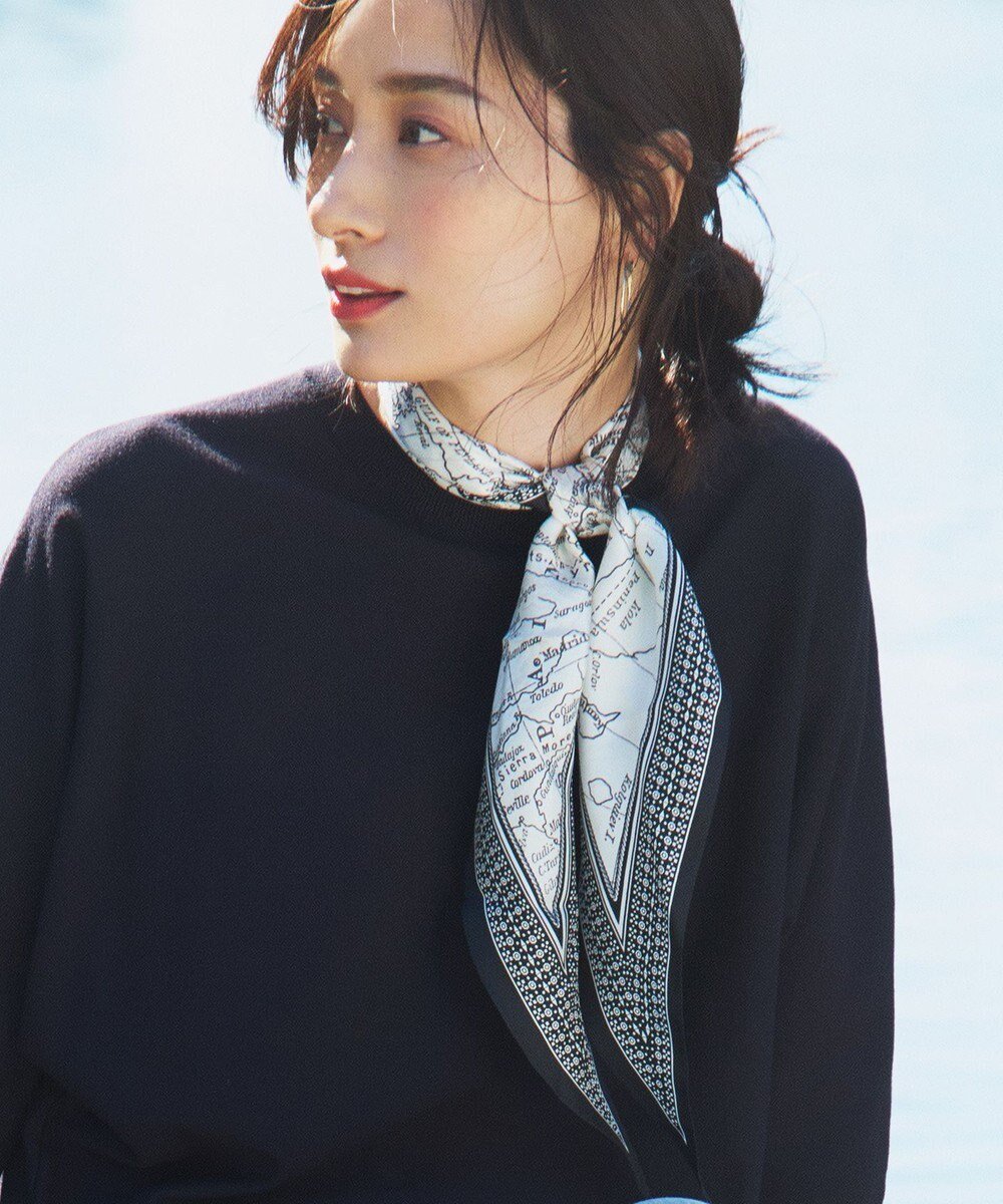 【23区/NIJYUSANKU】の【杏さん着用】シルク ダイヤ スカーフ インテリア・キッズ・メンズ・レディースファッション・服の通販 founy(ファニー) 　ファッション　Fashion　レディースファッション　Fashion for Women　2025年　2025　2025春夏・S/S　Spring/Summer 2025 SS25　おすすめ　Recommended / Our Picks　コンビ　Combo, Combination Style　シルク　Silk, 100% Silk　スカーフ　Scarf, Neckwear　バンダナ　Bandana, Head Scarf　プリント　Print, Printed Pattern　ボトム　Bottoms, Lower Wear　モノトーン　Monotone, Black and White　ワンポイント　One Point, Statement Accent　ブラックプリント|ID: prp329100004341787 ipo3291000000030899350