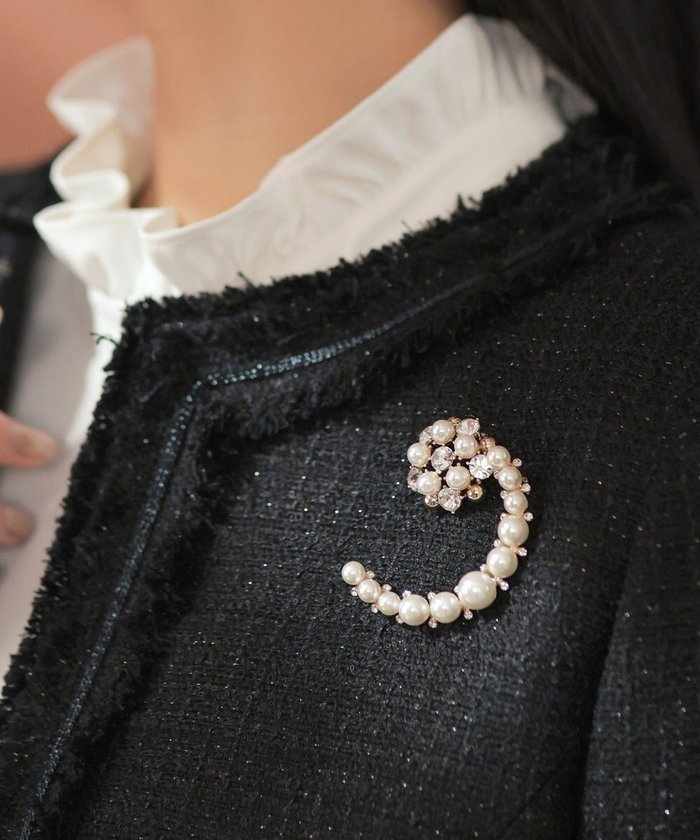 【組曲/KUMIKYOKU】の【好評につき追加販売・2セット】パールビジュー ブローチ インテリア・キッズ・メンズ・レディースファッション・服の通販 founy(ファニー) https://founy.com/ ファッション Fashion レディースファッション Fashion for Women おすすめ Recommended / Our Picks アクセサリー Fashion Accessories オケージョン Occasion Wear クラシカル Classical, Vintage-Inspired サークル Circle, Round Design シンプル Simple, Minimal ジャケット Jacket, Outerwear ストール Stole, Wrap セレモニー Ceremony パール Pearl, Pearl Accent ビジュー Bijou, Jewel-like Accent ブローチ Brooch, Pin Brooch 入学式 Entrance Ceremony 卒業式 Graduation Ceremony |ID: prp329100004343003 ipo3291000000034595215