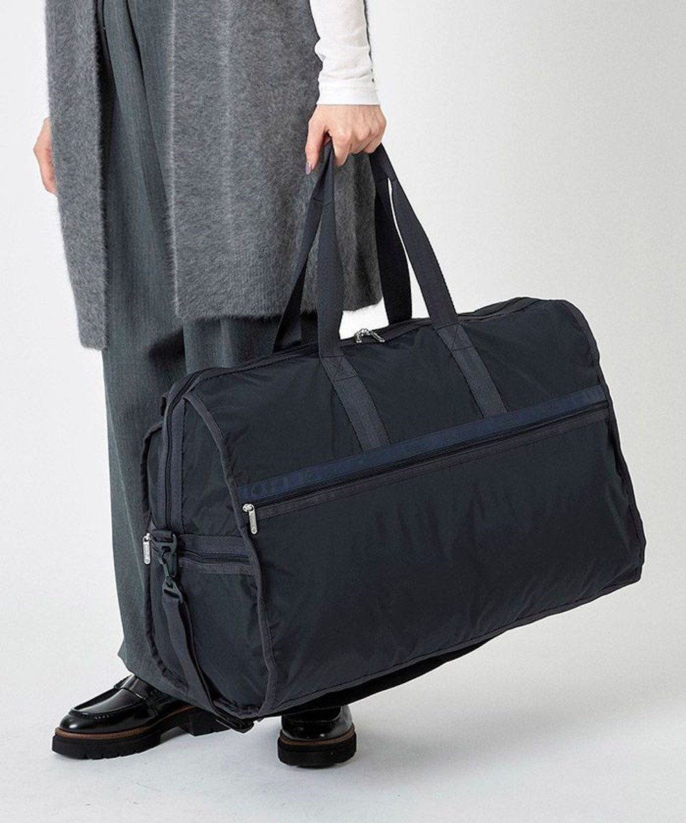 【レスポートサック/LeSportsac】のDELUXE XL WEEKENDER/ディープシーブルー 人気、トレンドファッション・服の通販 founy(ファニー) 　ファッション　Fashion　レディースファッション　WOMEN　アウトドア　Outdoor　コンパクト　Compact　軽量　Lightweight　シンプル　Simple　スポーツ　Sports　トラベル　Travel　人気　Popularity　プリント　Print　ボストンバッグ　Boston Bag　ポケット　Pocket　無地　Plain Color　再入荷　Restock/Back In Stock/Re Arrival　おすすめ　Recommend　旅行　Travel　ビジネス 仕事 通勤　Business　 other-1|ID: prp329100004348269 ipo3291000000030359281