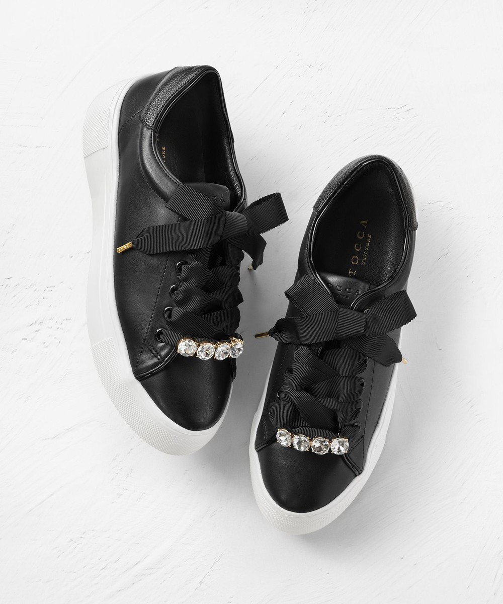 【トッカ/TOCCA】の【軽量・抗菌消臭・ビジュー取り外し可】BIJOUX SNEAKERS スニーカー インテリア・キッズ・メンズ・レディースファッション・服の通販 founy(ファニー) 　ファッション　Fashion　レディースファッション　WOMEN　2025年　2025　2025春夏・S/S　Ss,Spring/Summer,2025　クッション　Cushion　シルバー　Silver　シンプル　Simple　スニーカー　Sneakers　ビジュー　Bijou　リュクス　Luxe　レース　Race　ロマンティック　Romantic　厚底　Platforms　夏　Summer　抗菌　Antibacterial　S/S・春夏　Ss・Spring/Summer　軽量　Lightweight　ブラック系|ID: prp329100004355484 ipo3291000000030426786