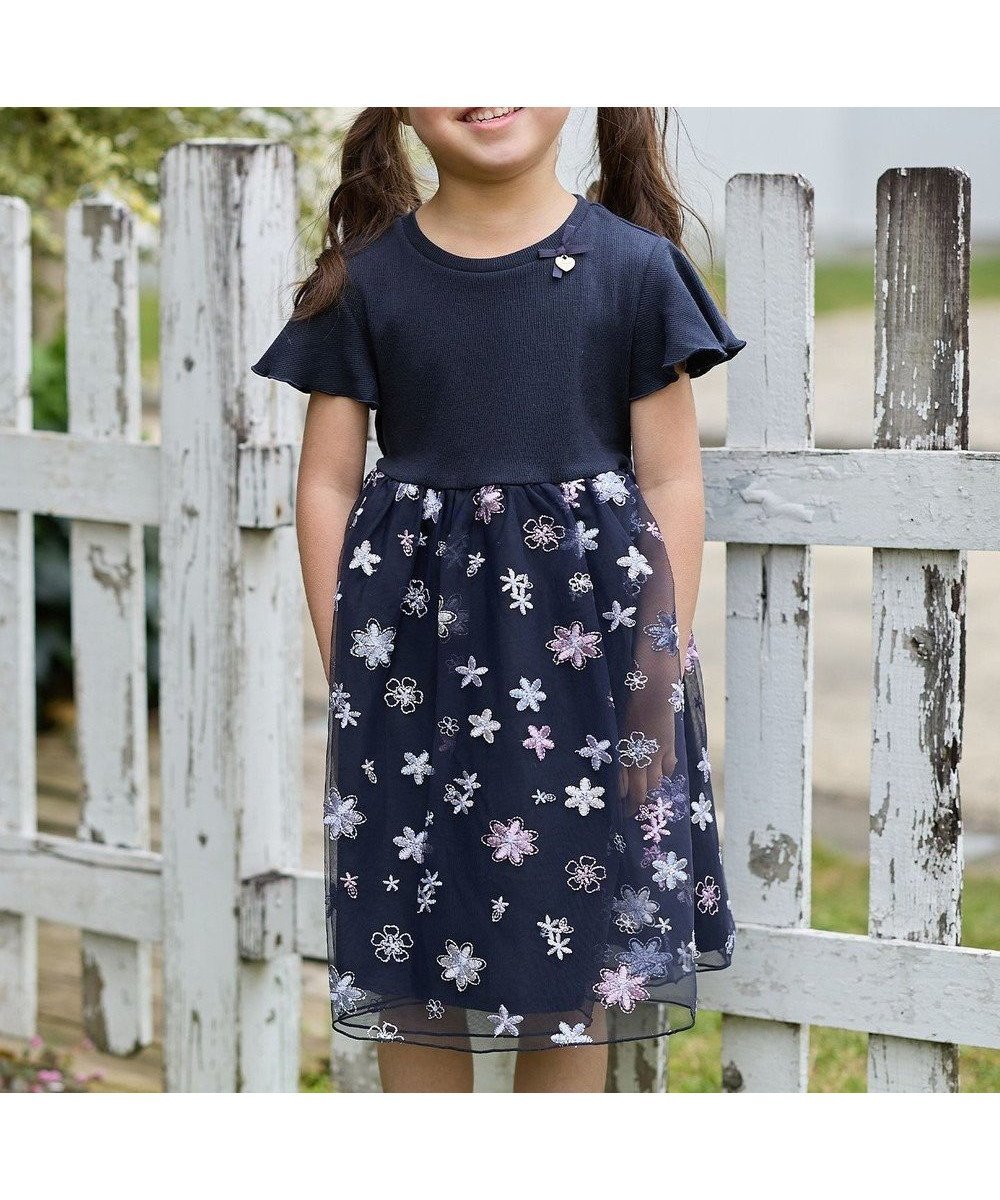 【エニファム/any FAM / KIDS】の刺繍チュールワンピース インテリア・キッズ・メンズ・レディースファッション・服の通販 founy(ファニー) 　ファッション　Fashion　キッズファッション　Fashion for Kids　ワンピース　Dresses　ガーリー　Girly, Feminine Style　チャーム　Charm, Pendant　ポケット　Pocket, Pocket Detail　リボン　Ribbon, Bow　夏　Summer　春　Spring　S/S・春夏　SS, Spring/Summer, Warm Season　ネイビー|ID: prp329100004357174 ipo3291000000032633377