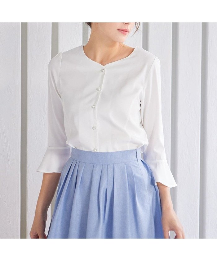 【ティアクラッセ/Tiaclasse】の【洗える】ハートネックフレア袖ブラウス インテリア・キッズ・メンズ・レディースファッション・服の通販 founy(ファニー) https://founy.com/ ファッション Fashion レディースファッション Fashion for Women トップス・カットソー Cut & Sew Tops シャツ・ブラウス・オフィスカジュアル Elegant Blouses & Button-Ups 春 Spring 洗える Machine Washable ギャザー Gathered, Ruffled スリーブ Sleeve, Long Sleeve / Short Sleeve パール Pearl, Pearl Accent フェミニン Feminine, Girly フレア Flare, Flared ポケット Pocket, Pocket Detail S/S・春夏 SS, Spring/Summer, Warm Season おすすめ Recommended / Our Picks 夏 Summer エレガント 上品 Elegant ビジネス 仕事 通勤 Business / Work / Commuting |ID: prp329100004361368 ipo3291000000033713693