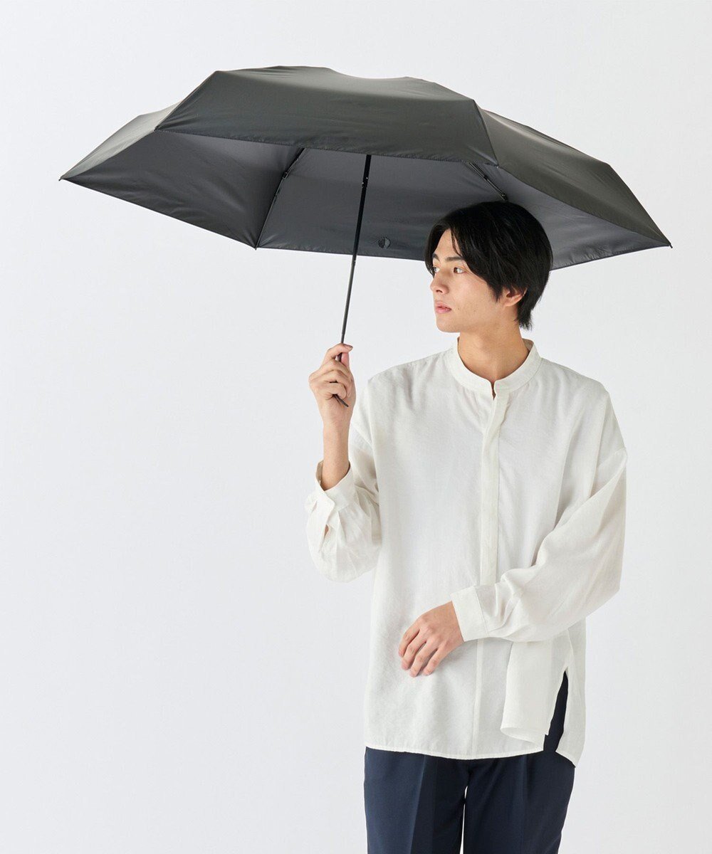 【ムーンバット/MOONBAT】の【遮光100%/超軽量/大きめ】マジで軽い傘 晴雨兼用 折りたたみ日傘 マジカルテックプロテクション 61cm インテリア・キッズ・メンズ・レディースファッション・服の通販 founy(ファニー) 　ファッションモデル・俳優・女優　Models　女性　Women　今田美桜　Imai Mio　ファッション　Fashion　レディースファッション　Fashion for Women　レイングッズ・傘・晴雨兼用傘　Umbrellas & Rain Gear　傘　Umbrella, Parasol　軽量　Lightweight, Ultra Light　日傘　Parasol, UV Umbrella　再入荷　Restock / Back in Stock　ブラック|ID: prp329100004365475 ipo3291000000032251227