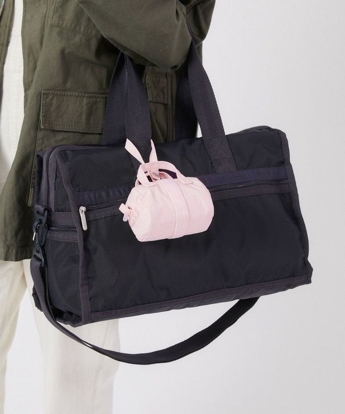 【レスポートサック/LeSportsac】のMICRO ROLL CHARM/ピーチブラッシュ インテリア・キッズ・メンズ・レディースファッション・服の通販 founy(ファニー) https://founy.com/ ファッション Fashion レディースファッション WOMEN 財布 Wallets アクセサリー Accessories キーホルダー Key Ring コイン Coin 軽量 Lightweight シンプル Simple 財布 Wallet チャーム Charm ピーチ Peach フォルム Form プリント Print ポーチ Pouch 無地 Plain Color リップ Lip ギフト プレゼント Gift Present |ID: prp329100004369629 ipo3291000000031977088
