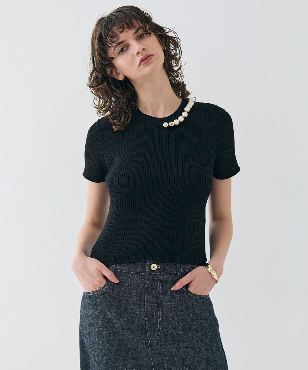 【ベイジ,/BEIGE,】の【洗える・美人百花 4月号掲載】VINCA / パール付き半袖コットンリブニット インテリア・キッズ・メンズ・レディースファッション・服の通販 founy(ファニー) 　雑誌掲載アイテム　Magazine Items　ファッション雑誌　Fashion Magazines　ビジンヒャッカ　美人百花　ファッション　Fashion　レディースファッション　Ladies' Fashion Online　トップス・カットソー　Tops/Tshirt　ニット　Knit Tops　アクセサリー　Accessories　アシンメトリー　Asymmetry　エレガント 上品　Elegant　春　Spring　洗える　Washable　カーゴパンツ　Cargo Pants　コンパクト　Compact　吸水　Water Absorption　4月号　April Issue　セーター　Sweater　雑誌　Magazine　デニム　Denim　パール　Pearl　半袖　Short Sleeve　ロング　Long　S/S・春夏　Ss・Spring/Summer　夏　Summer　ビジネス 仕事 通勤　Business　Black|ID: prp329100004371862 ipo3291000000032650314