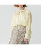 【23区/NIJYUSANKU】の【洗える】シアーコットンシルク ハンカチーフヘム デザイン シャツ 人気、トレンドファッション・服の通販 founy(ファニー) ファッション Fashion レディースファッション Fashion for Women トップス・カットソー Cut & Sew Tops シャツ・ブラウス・オフィスカジュアル Elegant Blouses & Button-Ups イエロー Yellow エアリー Airy Texture 春 Spring 洗える Machine Washable シャーリング Shirring, Ruched シルク Silk, 100% Silk ヘムライン Hemline, Bottom Cut ロング Long, Long-Length S/S・春夏 SS, Spring/Summer, Warm Season 夏 Summer 2025年 2025 2025春夏・S/S Spring/Summer 2025 SS25 thumbnail ライトイエロー系|ID: prp329100004371871 ipo3291000000033353789