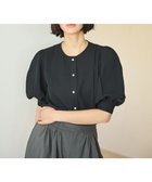 【ハッシュニュアンス/#Newans】の【洗濯機可能/シワになりにくい】〈肩幅・二の腕が華奢見えする〉パフスリーブバイカラーブラウス ブラック|ID: prp329100004372740 ipo3291000000033492727