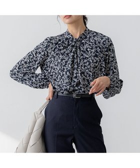 【23区/NIJYUSANKU】の【洗える】シャドーリーフ プリント ブラウス 人気、トレンドファッション・服の通販 founy(ファニー) ファッション Fashion レディースファッション WOMEN トップス・カットソー Tops/Tshirt シャツ/ブラウス Shirts/Blouses インナー Inner エレガント 上品 Elegant 春 Spring 洗える Washable シャドー Shadow ジャケット Jacket プリント Print ランダム Random リーフ Leaf S/S・春夏 Ss・Spring/Summer 夏 Summer セレモニー Ceremony ビジネス 仕事 通勤 Business 2025年 2025 2025春夏・S/S Ss,Spring/Summer,2025 |ID:prp329100004372922