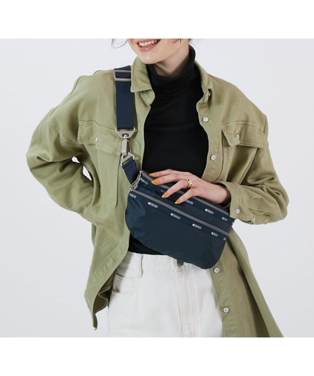 【レスポートサック/LeSportsac】のESSENTIAL BELT BAG/ダークブルーC 人気、トレンドファッション・服の通販 founy(ファニー) 　ファッション　Fashion　レディースファッション　WOMEN　ポーチ　Pouches　アウトドア　Outdoor　スポーツ　Sports　スポーティ　Sporty　スマート　Smart　財布　Wallet　トラベル　Travel　人気　Popularity　プリント　Print　ポケット　Pocket　ポーチ　Pouch　無地　Plain Color　おすすめ　Recommend　旅行　Travel　 other-1|ID: prp329100004381601 ipo3291000000030624746