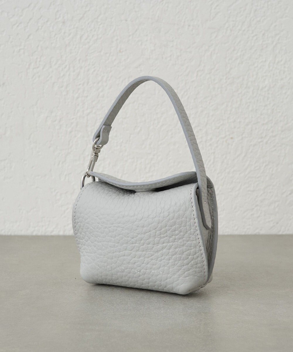 【イアクッチ/IACUCCI】のラーナ ミニチャーム ALCE インテリア・キッズ・メンズ・レディースファッション・服の通販 founy(ファニー) 　ファッション　Fashion　レディースファッション　Ladies' Fashion Online　スポーツウェア　Sportswear　アクセサリー　Accessories　イタリア　Italy　スポーツ　Sports　チャーム　Charm　人気　Popularity　フォルム　Form　ポーチ　Pouch　マグネット　Magnet　メタル　Metal　リップ　Lip　おすすめ　Recommend　ギフト プレゼント　Gift Present　2025年　2025　2025春夏・S/S　Ss,Spring/Summer,2025　ライトグレー|ID: prp329100004381691 ipo3291000000032585972