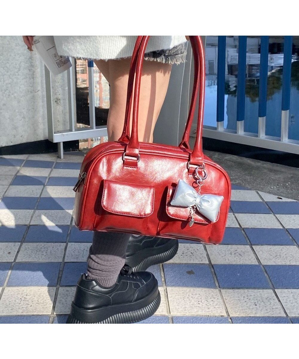 【ウィゴー/WEGO】のチャーム付きボストンバッグ インテリア・キッズ・メンズ・レディースファッション・服の通販 founy(ファニー) 　ファッション　Fashion　レディースファッション　WOMEN　バッグ　Bag　キーホルダー　Key Ring　スマホ　Smartphone　チャーム　Charm　ハンドバッグ　Handbag　フラップ　Flap　ボストンバッグ　Boston Bag　ポケット　Pocket　人気　Popularity　ワイン|ID: prp329100004385132 ipo3291000000031900128