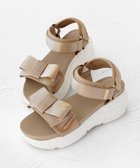 【トッカ/TOCCA】のRIBBON KNOT SPORTS SANDALS サンダル 人気、トレンドファッション・服の通販 founy(ファニー) ファッション Fashion レディースファッション WOMEN スポーツウェア Sportswear サンダル / ミュール Sandals 2025年 2025 2025春夏・S/S Ss,Spring/Summer,2025 おすすめ Recommend エナメル Enamel サンダル Sandals スポーツ Sports メタル Metal リボン Ribbon リュクス Luxe 厚底 Platforms 夏 Summer 春 Spring S/S・春夏 Ss・Spring/Summer thumbnail ベージュ系|ID: prp329100004386447 ipo3291000000030659772