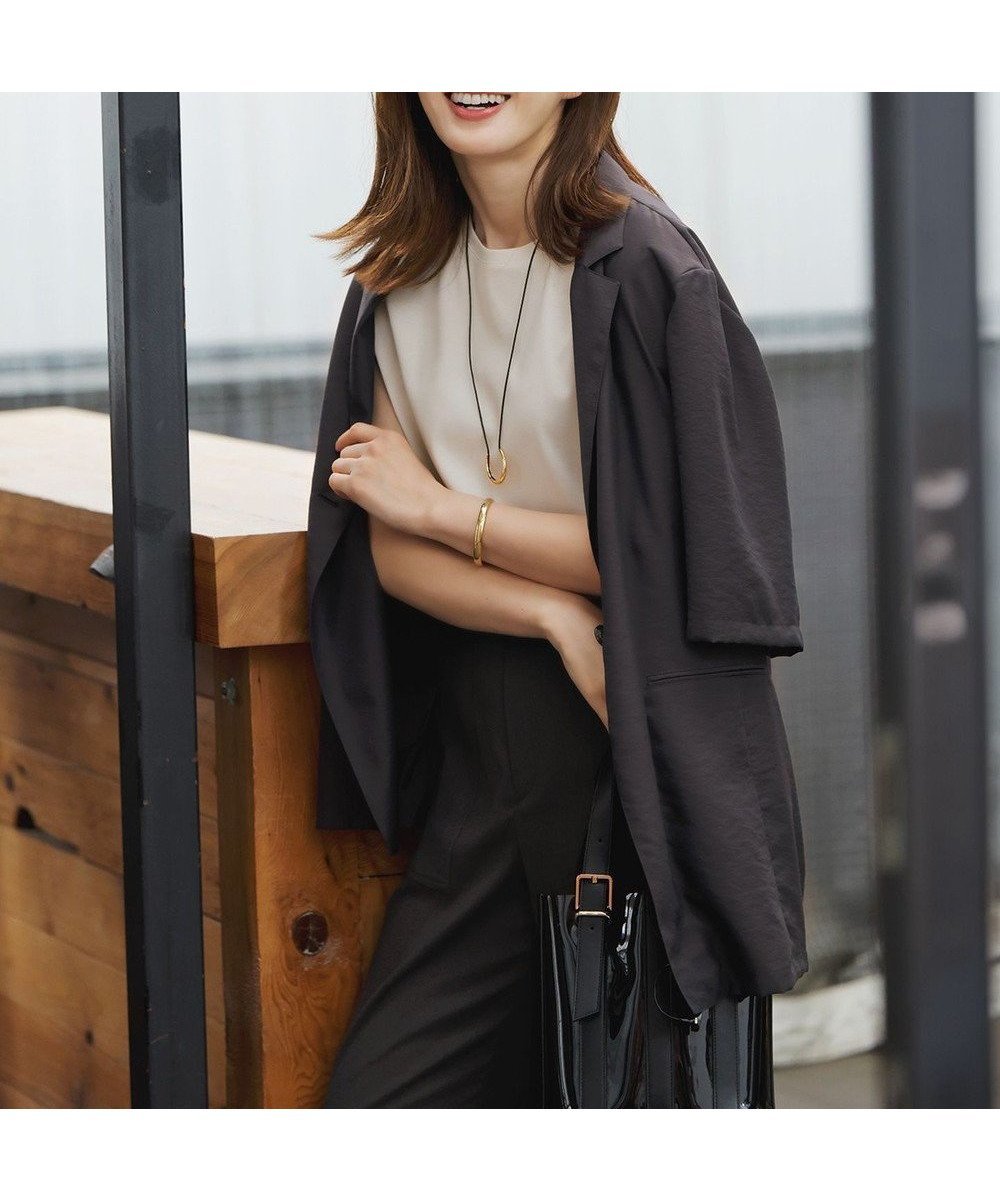 【23区/NIJYUSANKU】の【Oggi6月号掲載/速乾性/接触冷感】シアータンブラー ハーフスリーブ ジャケット インテリア・キッズ・メンズ・レディースファッション・服の通販 founy(ファニー) 　雑誌掲載アイテム　Magazine Picks & Fashion Features　ファッション雑誌　Fashion Magazines　オッジ　Oggi　ファッション　Fashion　レディースファッション　Fashion for Women　アウター　Coat / Outerwear Collection　レディースジャケット・軽アウター　Jackets　テーラードジャケット / 通勤・きれいめスタイル　Tailored Jackets & Blazers　春　Spring　シアー　Sheer, See-Through　シンプル　Simple, Minimal　ジャケット　Jacket, Outerwear　スリーブ　Sleeve, Long Sleeve / Short Sleeve　雑誌　Magazine, Fashion Magazine　ドレープ　Drape, Draping Fabric　ハーフ　Half, Half-Length　ブルゾン　Blouson, Bomber Jacket　ベーシック　Basic, Essential　6月号　June Issue, Jun. Edition　S/S・春夏　SS, Spring/Summer, Warm Season　夏　Summer　エレガント 上品　Elegant　2025年　2025　2025春夏・S/S　Spring/Summer 2025 SS25　ダークブラウン系|ID: prp329100004389143 ipo3291000000033681745