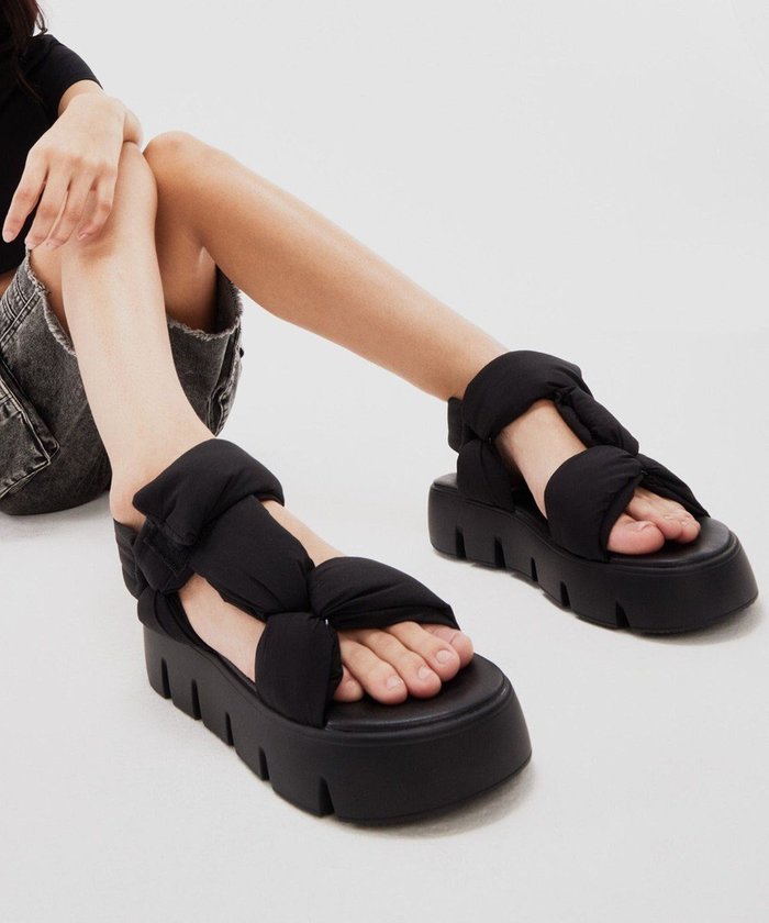 【スティーブマデン/STEVE MADDEN】のBONKERS クッションベルトサンダル インテリア・キッズ・メンズ・レディースファッション・服の通販 founy(ファニー) https://founy.com/ ファッション Fashion レディースファッション WOMEN ベルト Belts インソール Insole クッション Cushion サンダル Sandals シューズ Shoes 厚底 Platforms 夏 Summer 春 Spring S/S・春夏 Ss・Spring/Summer |ID: prp329100004389322 ipo3291000000031889670