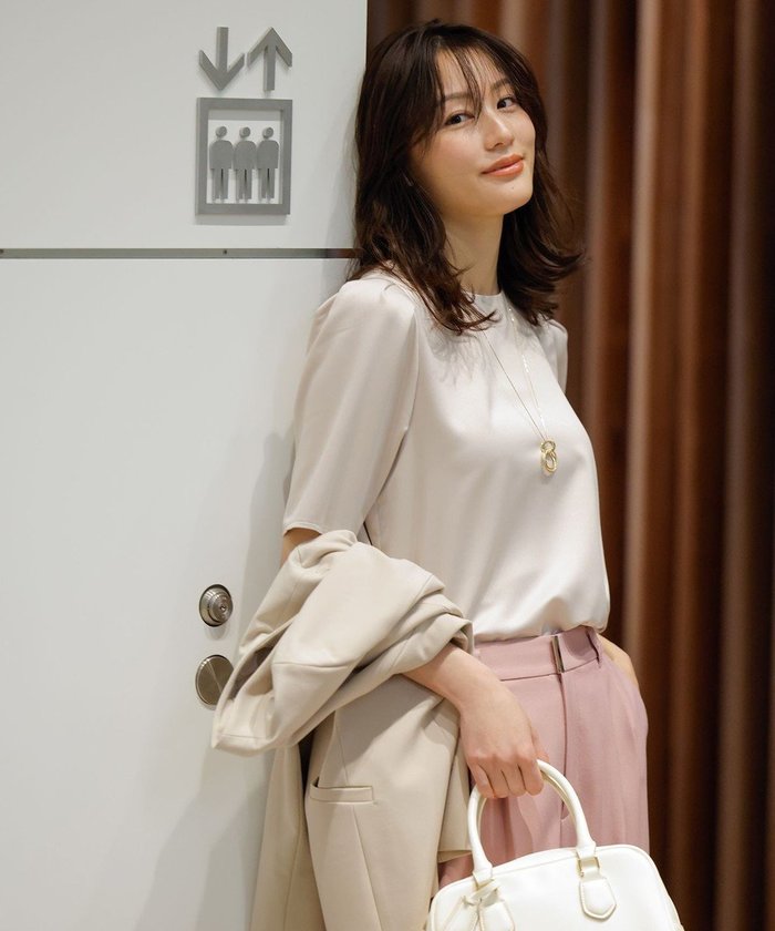 【エニィ スィス/any SiS】の【洗える】サテン プルオーバー インテリア・キッズ・メンズ・レディースファッション・服の通販 founy(ファニー) https://founy.com/ ファッション Fashion レディースファッション WOMEN トップス・カットソー Tops/Tshirt シャツ/ブラウス Shirts/Blouses ロング / Tシャツ T-Shirts プルオーバー Pullover カットソー Cut and Sewn インナー Inner ウォッシャブル Washable 春 Spring 洗える Washable カットソー Cut And Sew サテン Satin シルク Silk シンプル Simple ジャケット Jacket スリーブ Sleeve デニム Denim ドレープ Drape ボトム Bottom ループ Loop S/S・春夏 Ss・Spring/Summer おすすめ Recommend 夏 Summer エレガント 上品 Elegant NEW・新作・新着・新入荷 New Arrivals |ID: prp329100004391920 ipo3291000000031964109