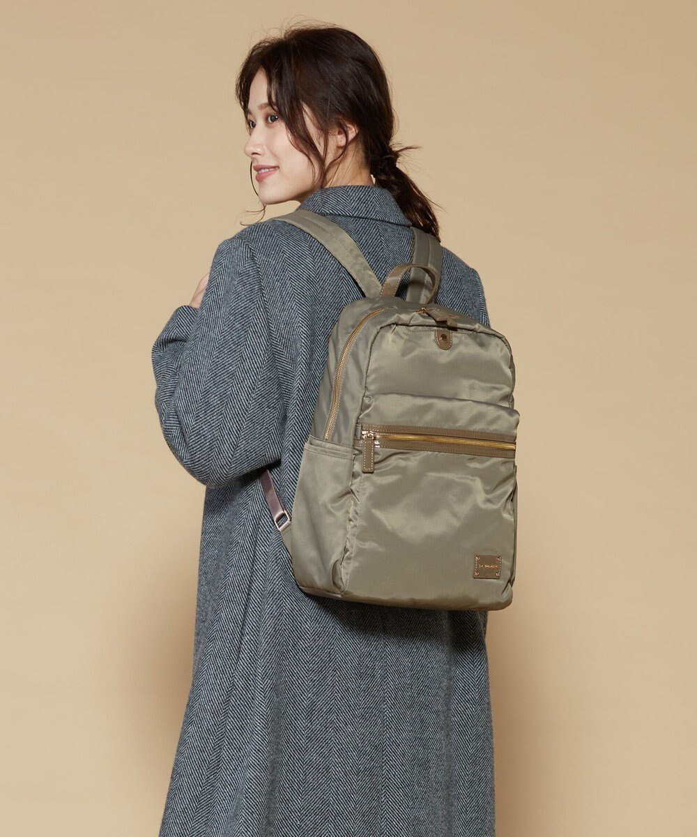 【ラ バガジェリー/LA BAGAGERIE】の【ドラマ衣装提供商品】ナイロンリュックサック インテリア・キッズ・メンズ・レディースファッション・服の通販 founy(ファニー) 　ファッション　Fashion　レディースファッション　WOMEN　バッグ　Bag　エナメル　Enamel　リュック　Ruck Sack　エレガント 上品　Elegant　グレー|ID: prp329100004398201 ipo3291000000031951852