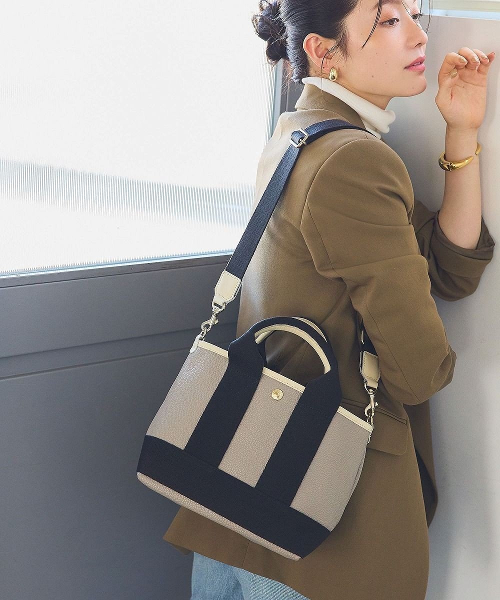 【トプカピ/TOPKAPI】の【Breath TOPKAPI】スコッチグレイン ネオレザー ミニ トート バッグ ショルダー付き S インテリア・キッズ・メンズ・レディースファッション・服の通販 founy(ファニー) 　ファッション　Fashion　レディースファッション　WOMEN　バッグ　Bag　コンパクト　Compact　ショルダー　Shoulder　トラベル　Travel　トレンド　Trend　人気　Popularity　ビーチ　Beach　ポーチ　Pouch　リゾート　Resort　おすすめ　Recommend　グレージュ|ID: prp329100004398885 ipo3291000000031648207