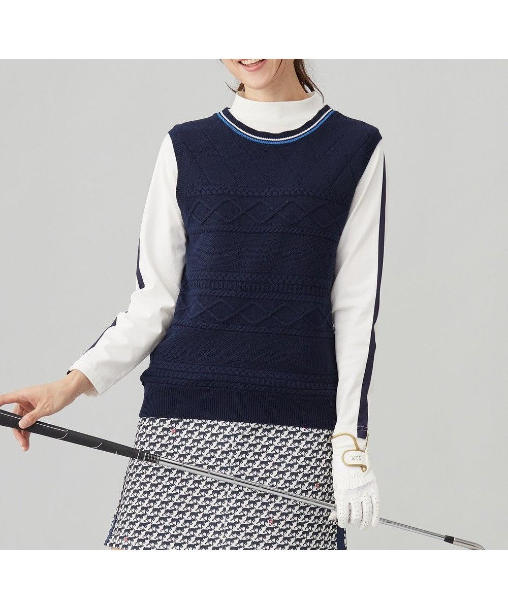 【23区 ゴルフ/NIJYUSANKU GOLF】の【WOMEN】【ウォッシャブル】コットンブレンドサイドロゴベスト インテリア・キッズ・メンズ・レディースファッション・服の通販 founy(ファニー) 　ファッション　Fashion　レディースファッション　WOMEN　アウター　Coat Outerwear　トップス・カットソー　Tops/Tshirt　ニット　Knit Tops　ベスト/ジレ　Gilets/Vests　アクリル　Acrylic　インナー　Inner　ウォッシャブル　Washable　シンプル　Simple　セーター　Sweater　ベスト　Vest　ベーシック　Basic　ポロシャツ　Polo Shirt　モックネック　Mock Neck　A/W・秋冬　Aw・Autumn/Winter・Fw・Fall-Winter　ネイビー系|ID: prp329100004399123 ipo3291000000031662214
