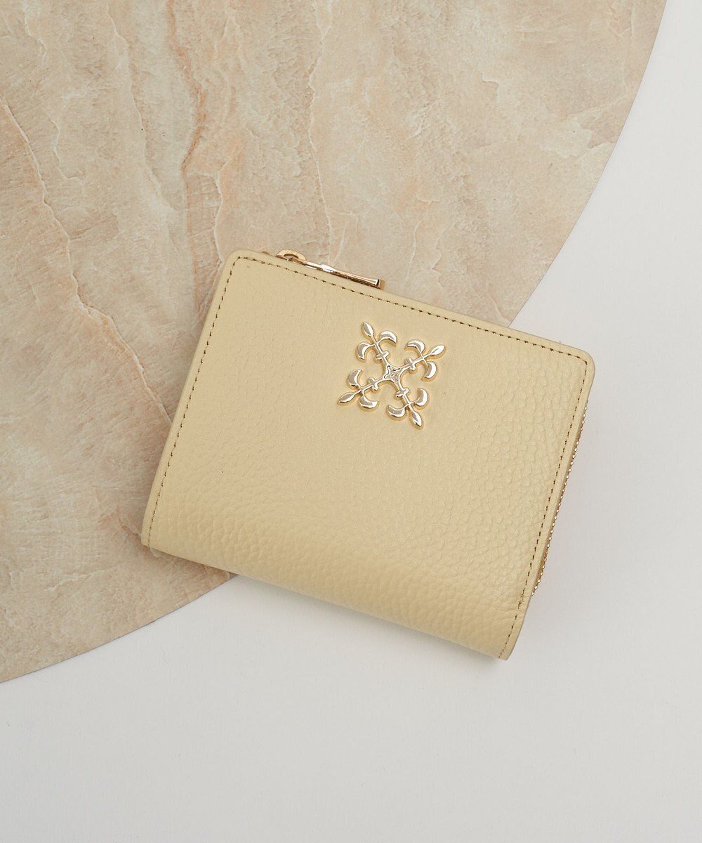 【ラシット/russet】のモノグラムプレートハーフウォレット(SO-376) インテリア・キッズ・メンズ・レディースファッション・服の通販 founy(ファニー) 　ファッション　Fashion　レディースファッション　Fashion for Women　ミニ財布・二つ折り財布　Wallets & Card Cases　イエロー　Yellow　コンパクト　Compact, Small Size　財布　Wallet, Purse　プレート　Plate, Dish　ポケット　Pocket, Pocket Detail　再入荷　Restock / Back in Stock　おすすめ　Recommended / Our Picks　日本製　Made In Japan　エレガント 上品　Elegant　【新色】CreamYE/YE|ID: prp329100004401107 ipo3291000000034983665
