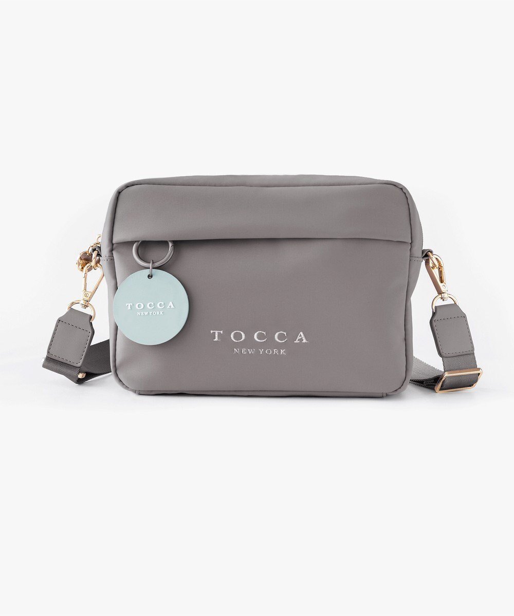 【トッカ/TOCCA】の【WEB限定&一部店舗限定】【撥水】ARIA CAMERA BAG バッグ インテリア・キッズ・メンズ・レディースファッション・服の通販 founy(ファニー) 　ファッション　Fashion　レディースファッション　WOMEN　バッグ　Bag　カメラ　Camera　クラウン　Crown　コレクション　Collection　コンパクト　Compact　シューズ　Shoes　シリコン　Silicon　スクエア　Square　スポーツ　Sports　財布　Wallet　チャーム　Charm　フェミニン　Feminine　フォルム　Form　フラット　Flat　フロント　Front　ポケット　Pocket　ポーチ　Pouch　リラックス　Relax　旅行　Travel　ベージュ系|ID: prp329100004401114 ipo3291000000031793111
