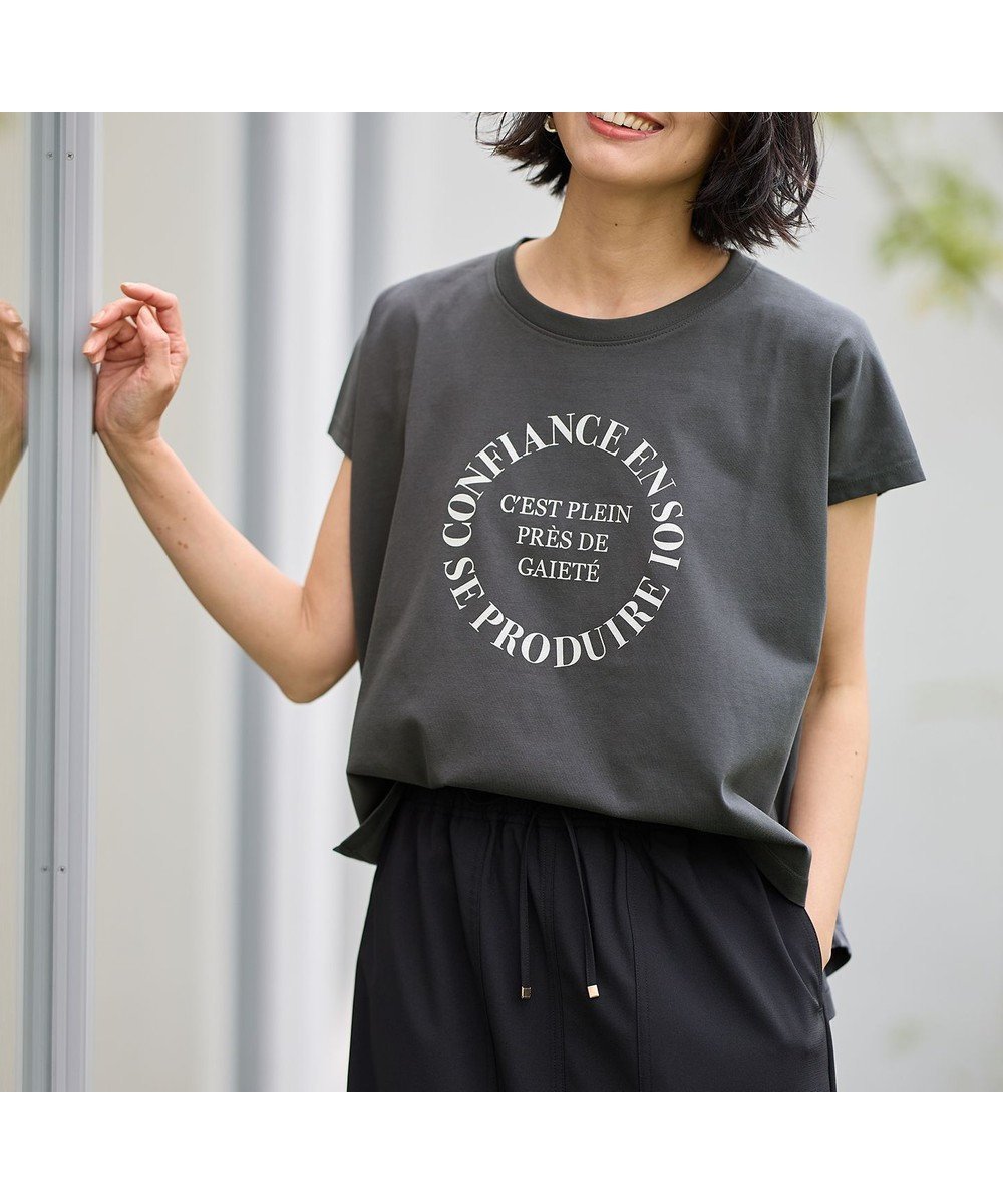 【エニィファム/any FAM】の【接触冷感】フレンチスリーブロゴTシャツ インテリア・キッズ・メンズ・レディースファッション・服の通販 founy(ファニー) 　ファッション　Fashion　レディースファッション　WOMEN　トップス・カットソー　Tops/Tshirt　シャツ/ブラウス　Shirts/Blouses　ロング / Tシャツ　T-Shirts　カットソー　Cut and Sewn　インナー　Inner　春　Spring　カットソー　Cut And Sew　ジャケット　Jacket　スリーブ　Sleeve　デニム　Denim　バランス　Balance　フレンチ　French　ラウンド　Round　S/S・春夏　Ss・Spring/Summer　夏　Summer　チャコール|ID: prp329100004402870 ipo3291000000031992283