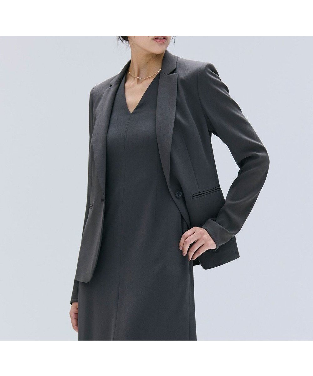 【ベイジ,/BEIGE,】の【洗える】CINDY / テーラードジャケット インテリア・キッズ・メンズ・レディースファッション・服の通販 founy(ファニー) 　ファッション　Fashion　レディースファッション　Fashion for Women　アウター　Coat / Outerwear Collection　レディースジャケット・軽アウター　Jackets　テーラードジャケット / 通勤・きれいめスタイル　Tailored Jackets & Blazers　ウォッシャブル　Machine Washable　オケージョン　Occasion Wear　洗える　Machine Washable　サテン　Satin, Glossy Fabric　ジャケット　Jacket, Outerwear　スタイリッシュ　Stylish, Fashionable　ストレッチ　Stretch, Stretchy Fabric　スーツ　Suit, Formalwear　テーラード　Tailored, Tailored Fit　ボトム　Bottoms, Lower Wear　A/W・秋冬　Autumn/Winter　S/S・春夏　SS, Spring/Summer, Warm Season　おすすめ　Recommended / Our Picks　夏　Summer　ビジネス 仕事 通勤　Business / Work / Commuting　C.Gray|ID: prp329100004403744 ipo3291000000036150479