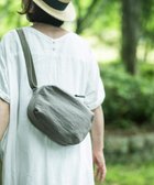 【ニジュウ カノウ/NIZYU KANO】の【撥水】FUKUI SIWA ナイロンボディバッグ Sサイズ グレージュ|ID: prp329100004404342 ipo3291000000031968982
