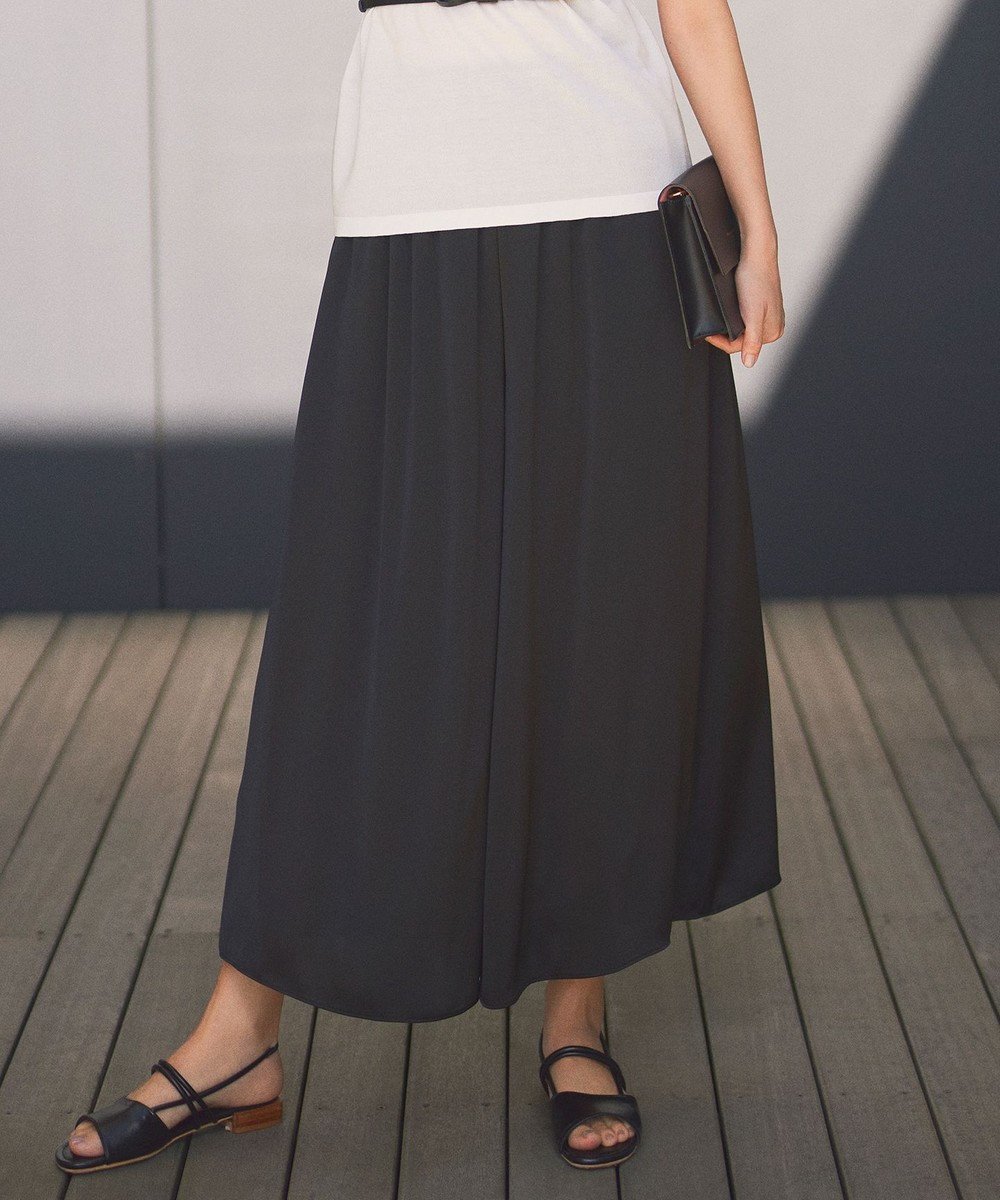 【自由区/JIYU-KU】の【カタログ掲載・セットアップ対応・ウエストゴム・洗える】セミブライトサテンギャザー パンツ 人気、トレンドファッション・服の通販 founy(ファニー) 　ファッション　Fashion　レディースファッション　Fashion for Women　セットアップ　Matching Sets　レディースパンツ・ボトムス　Pants & Trousers / Bottoms　おすすめ　Recommended / Our Picks　ガウチョパンツ　Gaucho Pants, Culottes　ギャザー　Gathered, Ruffled　サテン　Satin, Glossy Fabric　シルク　Silk, 100% Silk　セットアップ　Set-Up, Coordinated Outfit　ドレープ　Drape, Draping Fabric　リラックス　Relax, Relaxed Fit　人気　Popular, Best Seller　定番　Standard, Basic Item　洗える　Machine Washable　A/W・秋冬　Autumn/Winter　 other-1|ID: prp329100004406585 ipo3291000000034308740