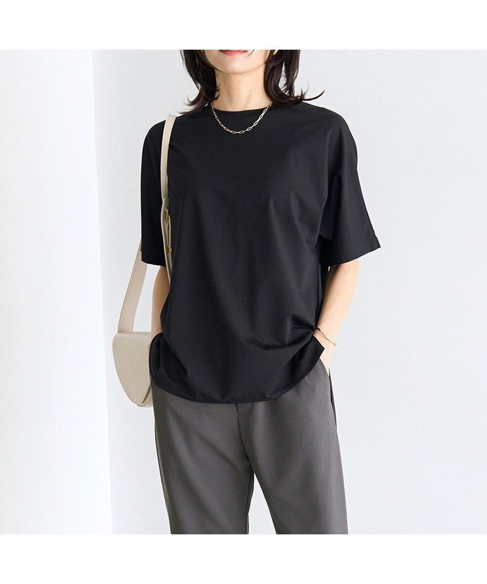 【アンフィーロ 自由区/UNFILO】の【UVケア/接触冷感】BEAUTY FORM-T フォルムTシャツ インテリア・キッズ・メンズ・レディースファッション・服の通販 founy(ファニー) 　ファッション　Fashion　レディースファッション　Fashion for Women　トップス・カットソー　Cut & Sew Tops　シャツ・ブラウス・オフィスカジュアル　Elegant Blouses & Button-Ups　ロングTシャツ・Tシャツ　Longline T-Shirts & Tees　カットソー・ベーシックTシャツ　Cut-and-Sewn Tops / Stretch Tees & Basics　春　Spring　カットソー　Cut and Sewn Top　ストレッチ　Stretch, Stretchy Fabric　デコルテ　Décolleté, Neckline　定番　Standard, Basic Item　フォルム　Silhouette, Form　S/S・春夏　SS, Spring/Summer, Warm Season　夏　Summer　ブラック|ID: prp329100004407692 ipo3291000000031910872