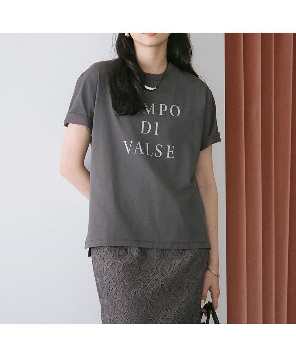 【23区/NIJYUSANKU】の【SLOW/一部店舗限定】MVSコットン ロゴTシャツ インテリア・キッズ・メンズ・レディースファッション・服の通販 founy(ファニー) 　ファッション　Fashion　レディースファッション　Fashion for Women　トップス・カットソー　Cut & Sew Tops　シャツ・ブラウス・オフィスカジュアル　Elegant Blouses & Button-Ups　ロングTシャツ・Tシャツ　Longline T-Shirts & Tees　カットソー・ベーシックTシャツ　Cut-and-Sewn Tops / Stretch Tees & Basics　イタリア　Italy　春　Spring　カシュクール　Wrap Design　カットソー　Cut and Sewn Top　スリット　Slit, Slit Detail　ダウン　Down, Puffer　フレア　Flare, Flared　プリント　Print, Printed Pattern　ベーシック　Basic, Essential　ボトム　Bottoms, Lower Wear　S/S・春夏　SS, Spring/Summer, Warm Season　夏　Summer　エレガント 上品　Elegant　2025年　2025　2025春夏・S/S　Spring/Summer 2025 SS25　グレーxライトグレーロゴ|ID: prp329100004407786 ipo3291000000032746250