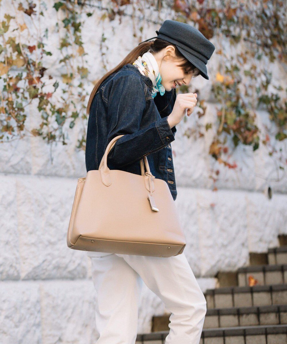 【アンビリオン/UNBILLION】のperche 山羊革A4トートバッグ インテリア・キッズ・メンズ・レディースファッション・服の通販 founy(ファニー) 　ファッション　Fashion　レディースファッション　Fashion for Women　バッグ　Bags　ショルダー　Shoulder, Shoulder Strap　ポケット　Pocket, Pocket Detail　ロング　Long, Long-Length　オーク|ID: prp329100004408798 ipo3291000000034264982