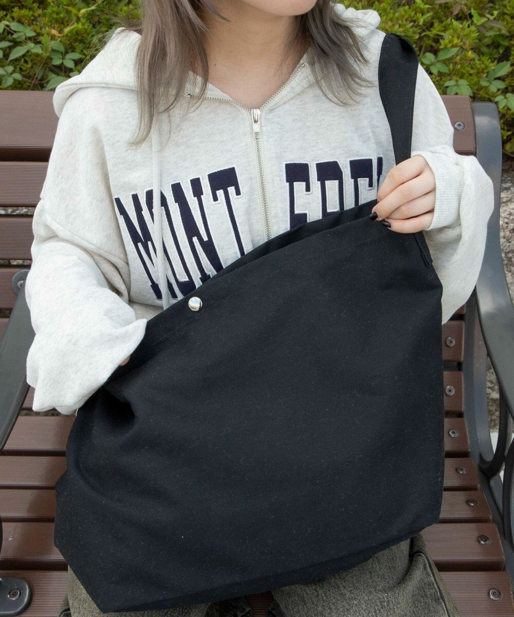 【ウィゴー/WEGO】の【ユニセックス着用ITEM】アソートBIGショルダー インテリア・キッズ・メンズ・レディースファッション・服の通販 founy(ファニー) 　ファッション　Fashion　レディースファッション　WOMEN　おすすめ　Recommend　キャンバス　Canvas　ショルダー　Shoulder　シンプル　Simple　スマホ　Smartphone　再入荷　Restock/Back In Stock/Re Arrival　旅行　Travel　無地　Plain Color　ビジネス 仕事 通勤　Business　ブラック|ID: prp329100004411819 ipo3291000000031866415